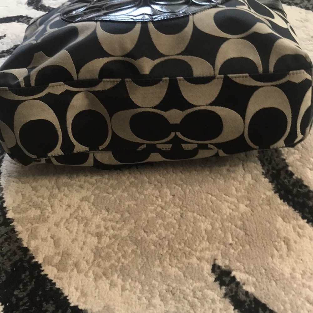Coach Handbag - Picture 2 of 5